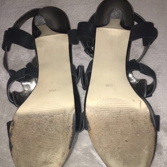 Black Guess Heels - Picture 5 of 5